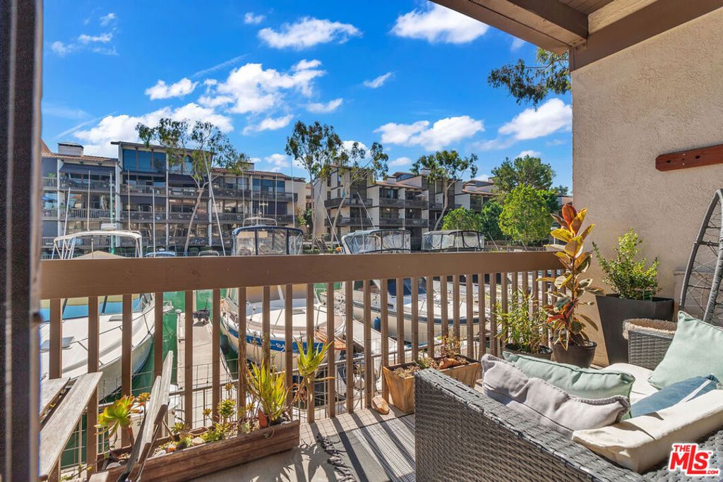 5130 Marina Pacifica Drive, Long Beach, CA 90803 — photo 3