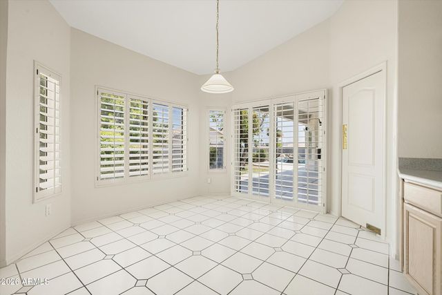 1702 E Sheena Drive, Phoenix, AZ 85022