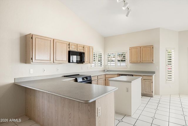 1702 E Sheena Drive, Phoenix, AZ 85022