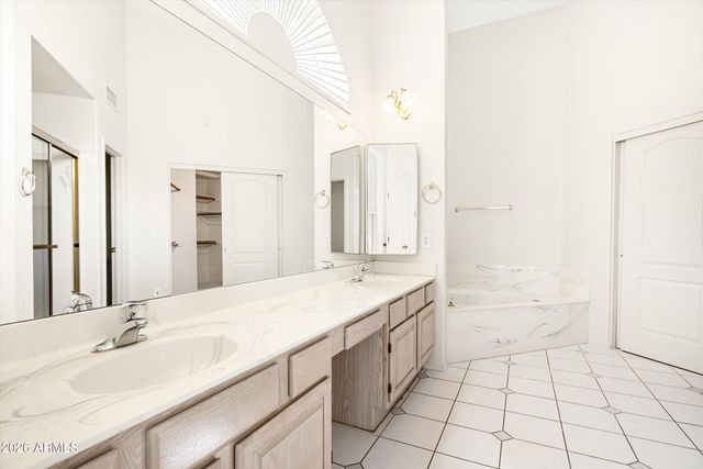 1702 E Sheena Drive, Phoenix, AZ 85022