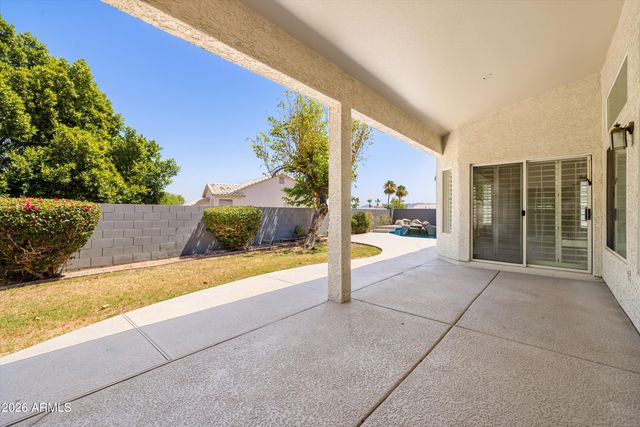 1702 E Sheena Drive, Phoenix, AZ 85022