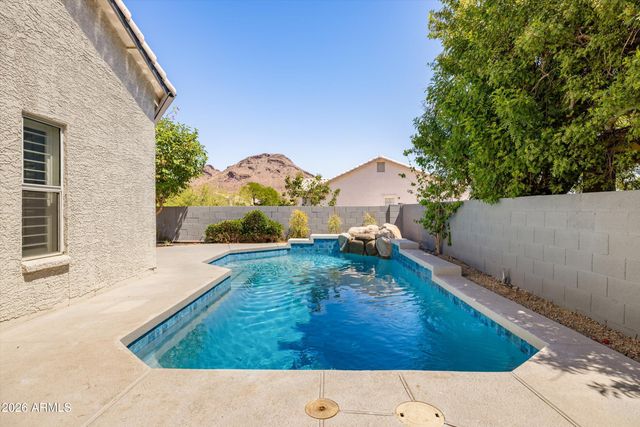 1702 E Sheena Drive, Phoenix, AZ 85022