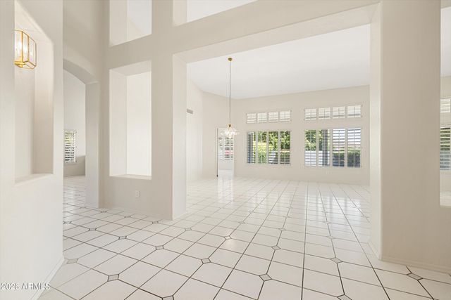 1702 E Sheena Drive, Phoenix, AZ 85022