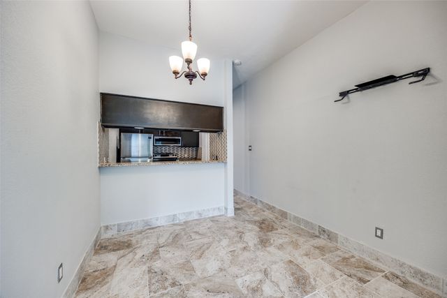 6081 Milton Street 242, Dallas, TX 75206