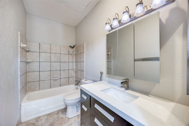 6081 Milton Street 242, Dallas, TX 75206