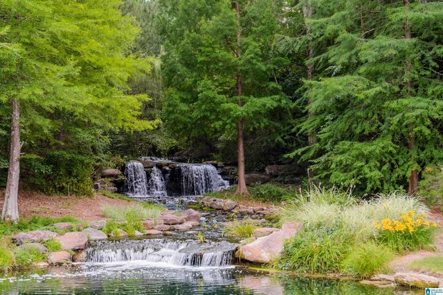 7055 LAKE RUN DRIVE, Vestavia Hills, AL 35242