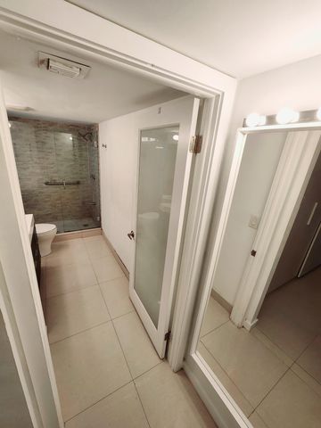 1000 Quayside Terrace 408, Miami, FL 33138