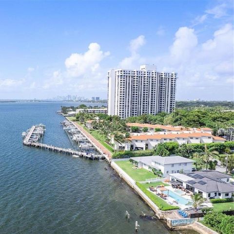 1000 Quayside Terrace 408, Miami, FL 33138