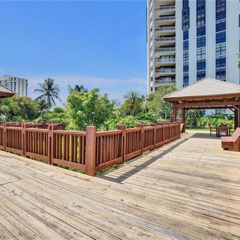 1000 Quayside Terrace 408, Miami, FL 33138