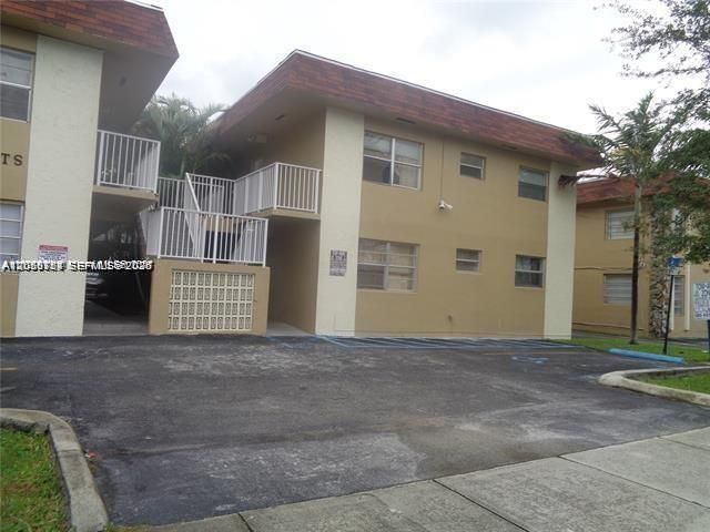 16150 NE 21st Ave 6, North Miami Beach, FL 33162