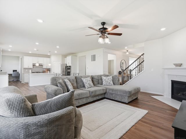 49499 Hummel Drive, Macomb Twp, MI 48044