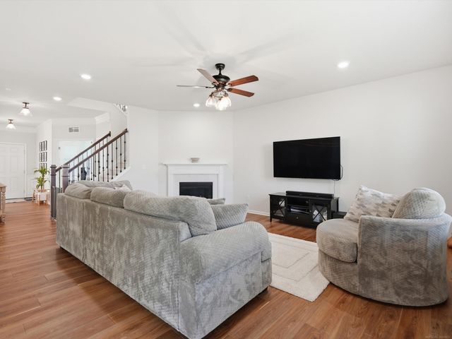 49499 Hummel Drive, Macomb Twp, MI 48044