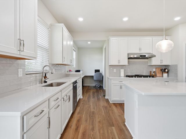 49499 Hummel Drive, Macomb Twp, MI 48044