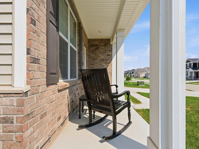 49499 Hummel Drive, Macomb Twp, MI 48044