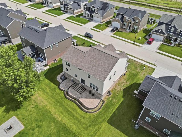 49499 Hummel Drive, Macomb Twp, MI 48044