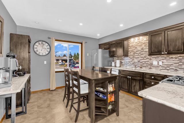 1738 Palisade Circle, Eagan, MN 55122