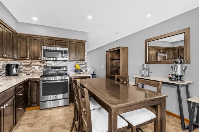 1738 Palisade Circle, Eagan, MN 55122