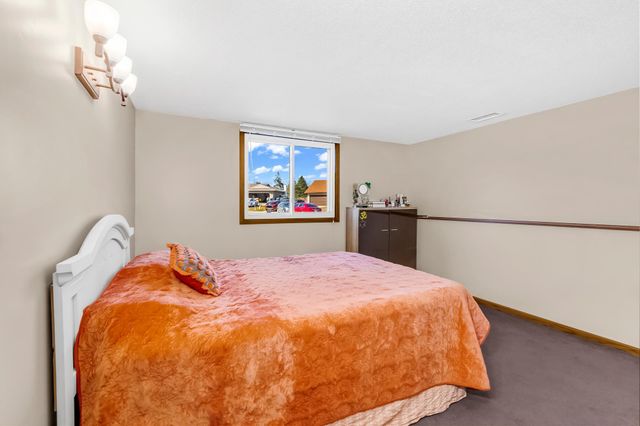 1738 Palisade Circle, Eagan, MN 55122