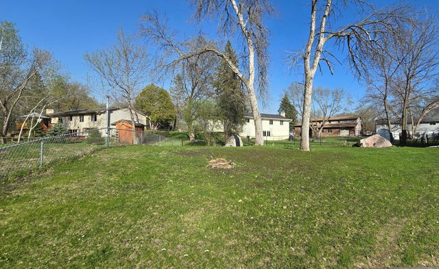 1738 Palisade Circle, Eagan, MN 55122