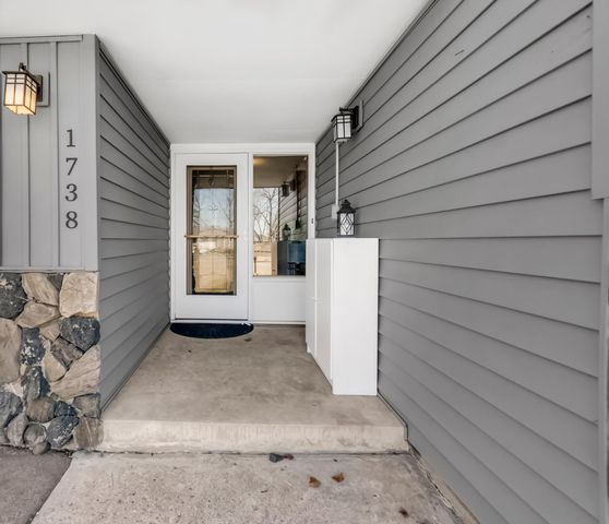 1738 Palisade Circle, Eagan, MN 55122