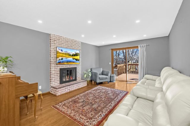 1738 Palisade Circle, Eagan, MN 55122