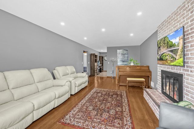 1738 Palisade Circle, Eagan, MN 55122