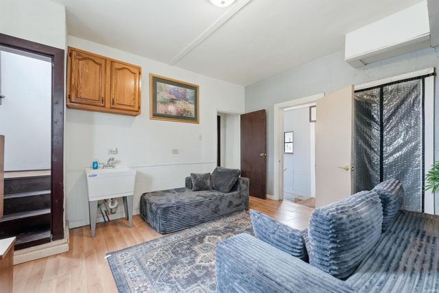 613 E Lewis Street, Fort Wayne, IN 46802