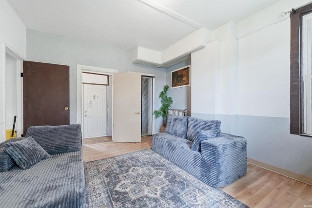 613 E Lewis Street, Fort Wayne, IN 46802