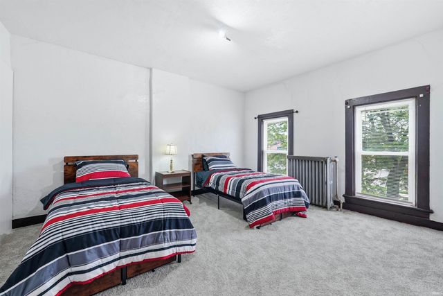 613 E Lewis Street, Fort Wayne, IN 46802