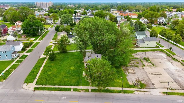 613 E Lewis Street, Fort Wayne, IN 46802