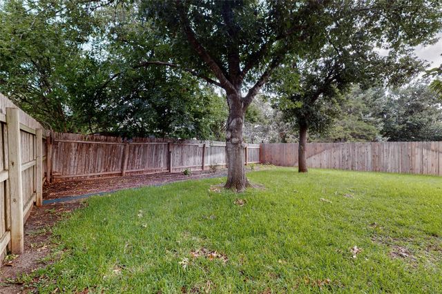 5008 Barlow DR, Round Rock, TX 78681