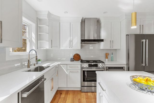 11 Harriet Ave 2, Belmont, MA 02478