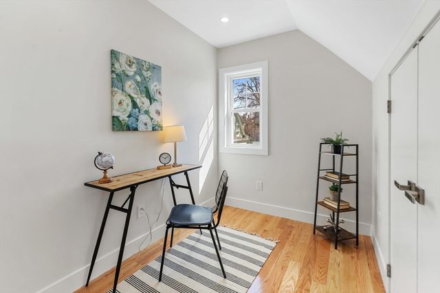 11 Harriet Ave 2, Belmont, MA 02478