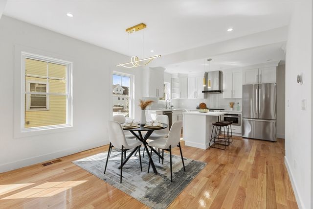 11 Harriet Ave 2, Belmont, MA 02478