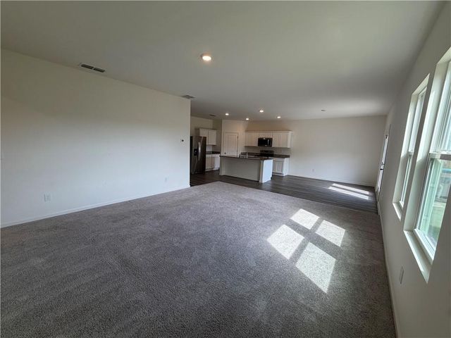 303 Hyde Park, Winder, GA 30680