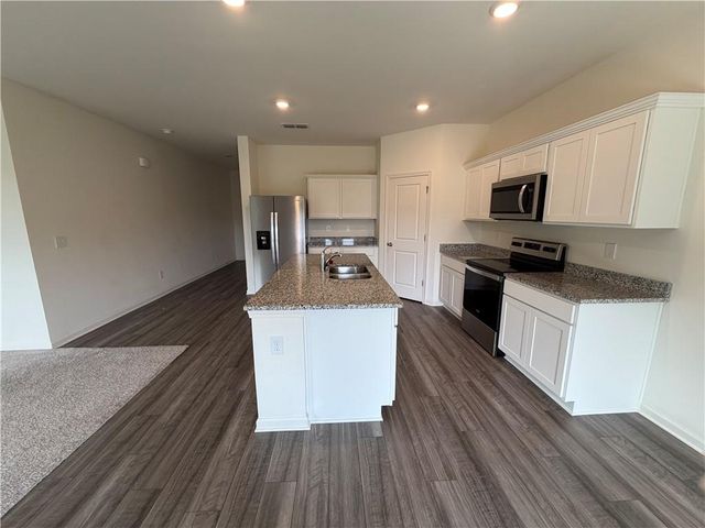 303 Hyde Park, Winder, GA 30680