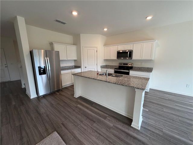 303 Hyde Park, Winder, GA 30680