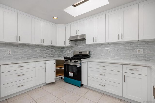 13067 Caminito Mar Villa, Del Mar, CA 92014