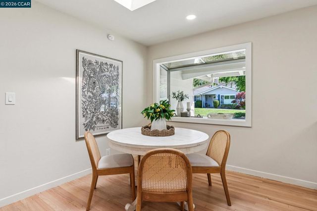 152 Tharp Dr, Moraga, CA 94556