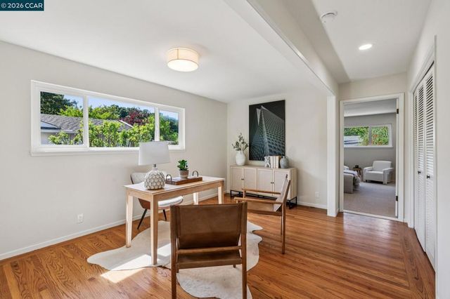 152 Tharp Dr, Moraga, CA 94556