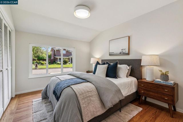 152 Tharp Dr, Moraga, CA 94556