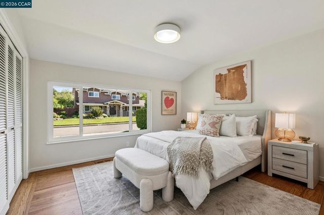 152 Tharp Dr, Moraga, CA 94556