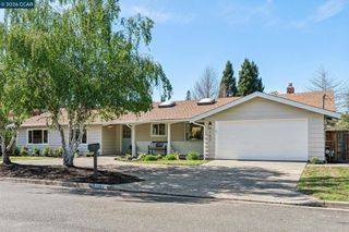 152 Tharp Dr, Moraga, CA 94556