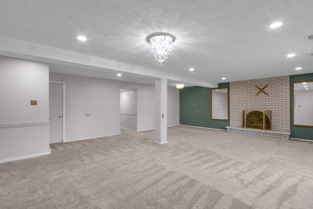 4N580 Chatham Court, West Chicago, IL 60185