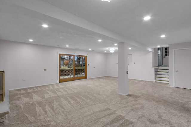 4N580 Chatham Court, West Chicago, IL 60185