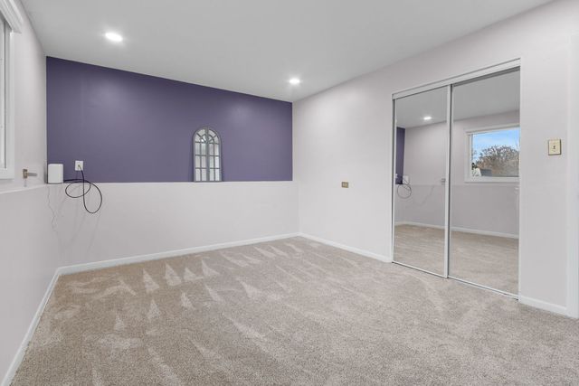 4N580 Chatham Court, West Chicago, IL 60185