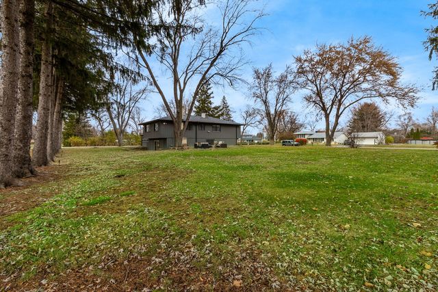 4N580 Chatham Court, West Chicago, IL 60185