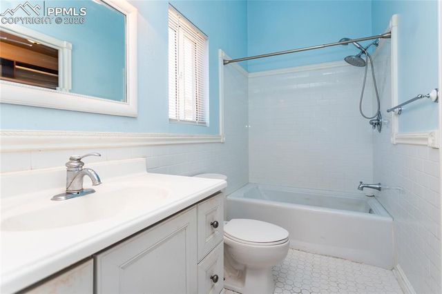 1555 Gumwood Drive, Colorado Springs, CO 80906