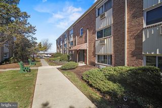 8115 W CHESTER PIKE ##A-8, Upper Darby, PA 19082