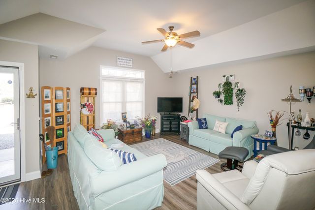 2805 E Yacht Drive, Oak Island, NC 28465